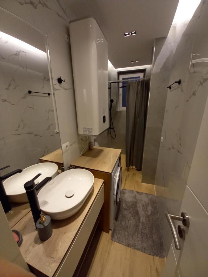 Rita Apartment Gjakova ภายนอก รูปภาพ